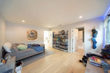 Enlarge photo 45