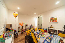 Enlarge photo 42