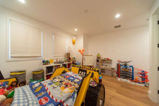 Enlarge photo 44