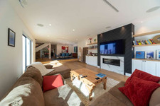 Enlarge photo 16