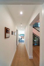 Enlarge photo 37