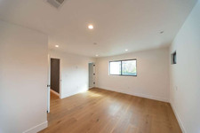 Enlarge photo 52
