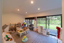 Enlarge photo 44