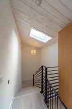 Enlarge photo 46