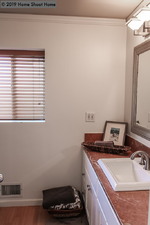 Enlarge photo 34
