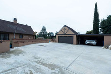 Enlarge photo 12