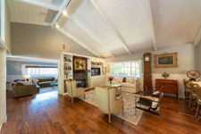 Enlarge photo 32