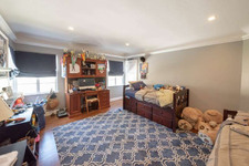 Enlarge photo 62