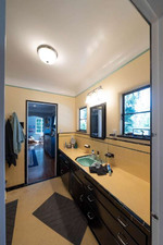 Enlarge photo 65