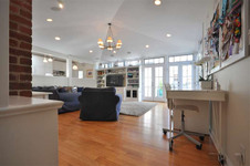 Enlarge photo 37
