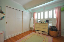 Enlarge photo 53