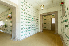 Enlarge photo 76