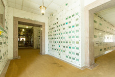 Enlarge photo 77
