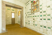 Enlarge photo 80