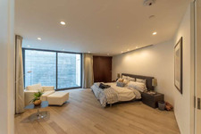 Enlarge photo 74