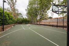 Enlarge photo 142