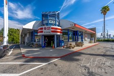 76 Station - Castaic