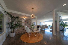 Enlarge photo 38