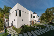 Enlarge photo 15