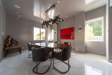 Enlarge photo 32