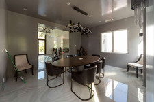 Enlarge photo 33