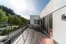 Enlarge photo 76