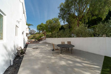 Enlarge photo 106