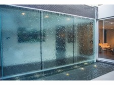 Enlarge photo 109