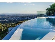 Enlarge photo 144