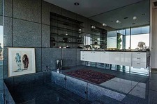 Enlarge photo 35
