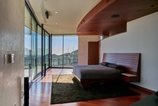 Enlarge photo 118