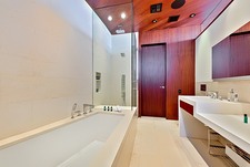 Enlarge photo 131