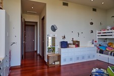 Enlarge photo 148