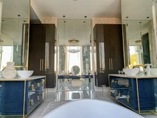 Enlarge photo 54