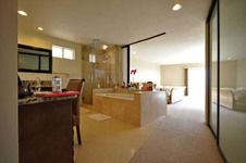 Enlarge photo 69
