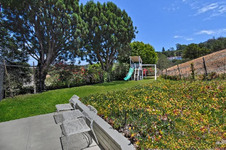 Enlarge photo 69