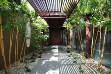 Enlarge photo 11