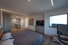 Enlarge photo 61