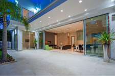 Enlarge photo 54