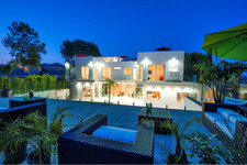 Enlarge photo 60