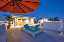 Enlarge photo 63