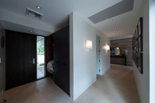 Enlarge photo 17