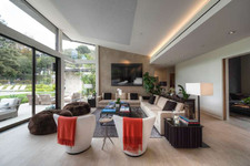 Enlarge photo 22