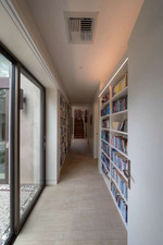 Enlarge photo 47