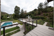 Enlarge photo 105