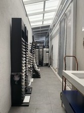 Enlarge photo 68