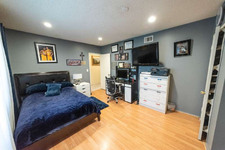 Enlarge photo 31