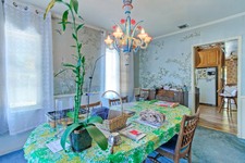 Enlarge photo 19
