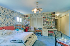 Enlarge photo 37