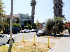 Enlarge photo 46